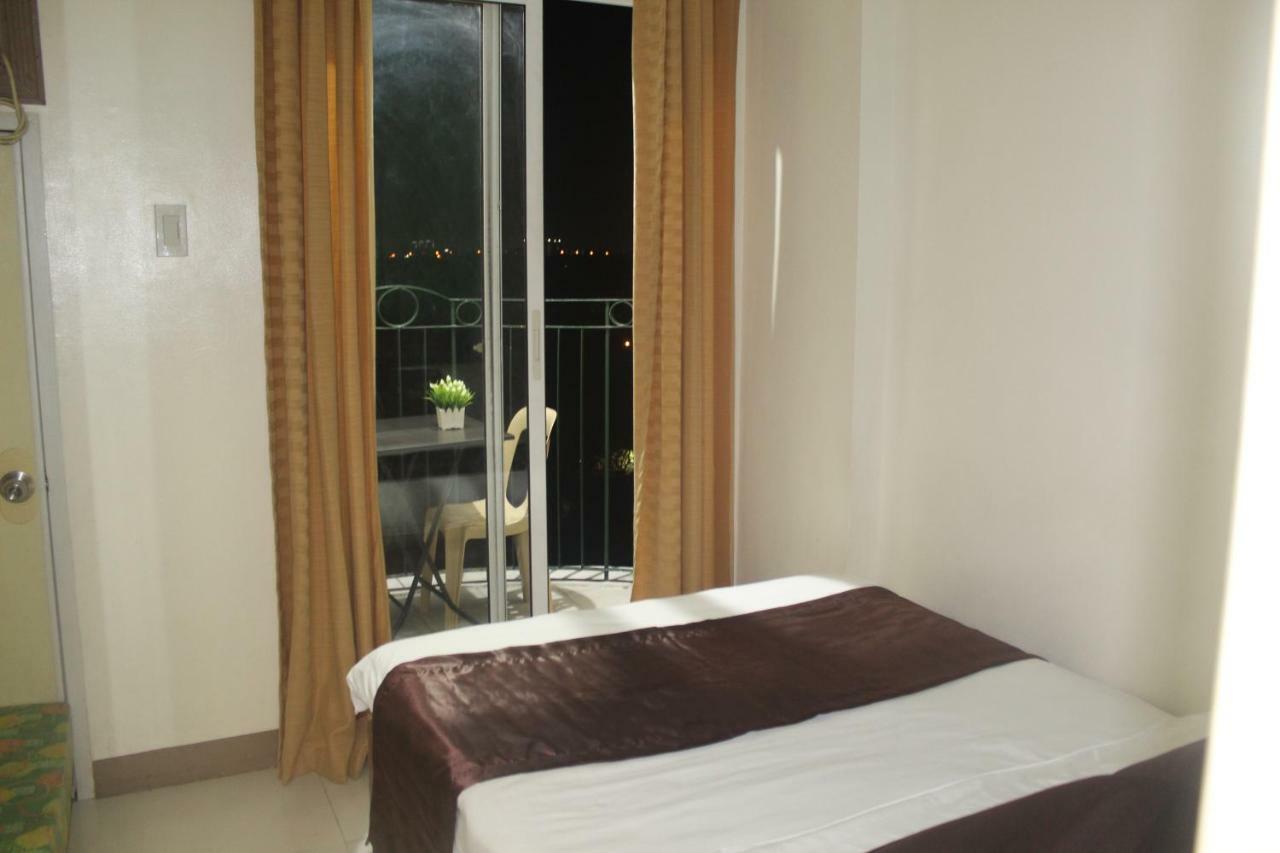 Chateau Elysee A3 Near Airport Wifi Kitchen Paranaque City Exterior photo